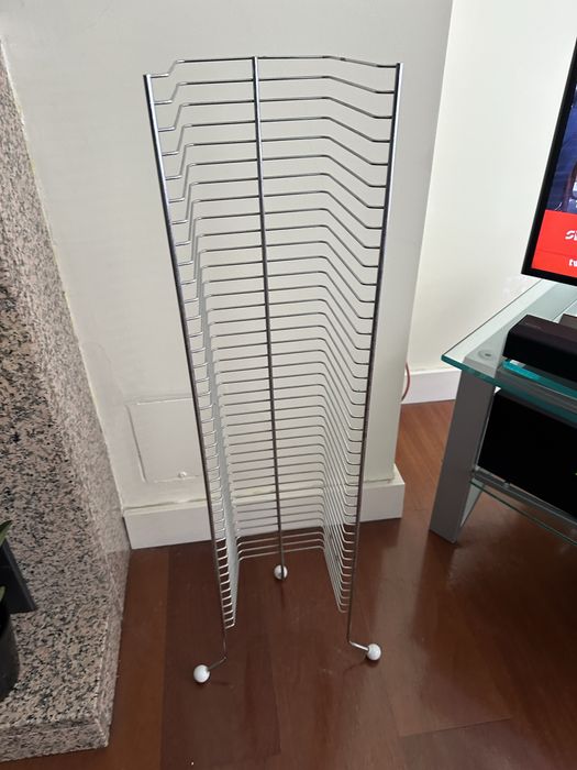 Torre para guardar DVD em inox