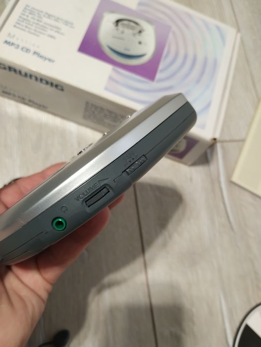 Discman odtwarzacz CD Grundig MP3 CD player

CDP 9200