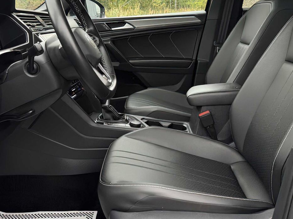 Volkswagen Tiguan SE R-Line      2023