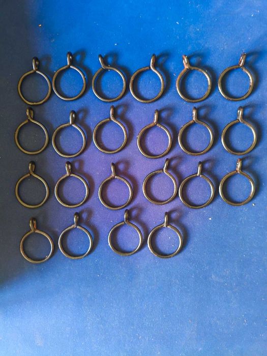 Lote 22 Argolas Metálicas Pretas para Varão de Cortinados