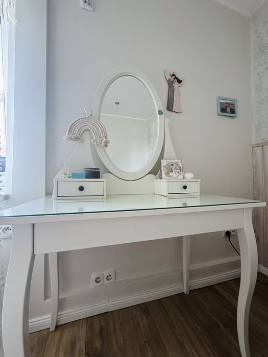 Toaletka Ikea hemnes