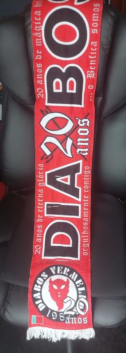 Cachecol De Futebol Diabos Vermelhos