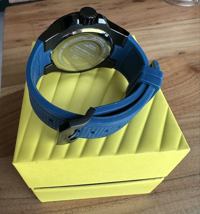Invicta Aviator model 33037