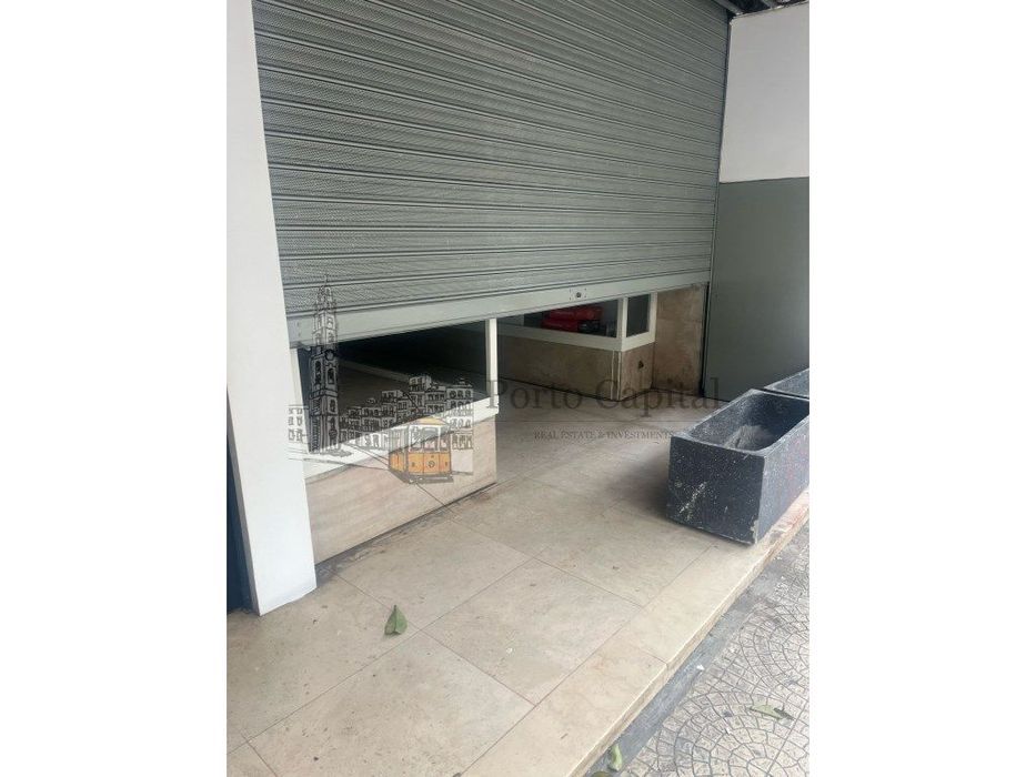 Loja Para Arrendamento Junto A Rotunda Da Boavista