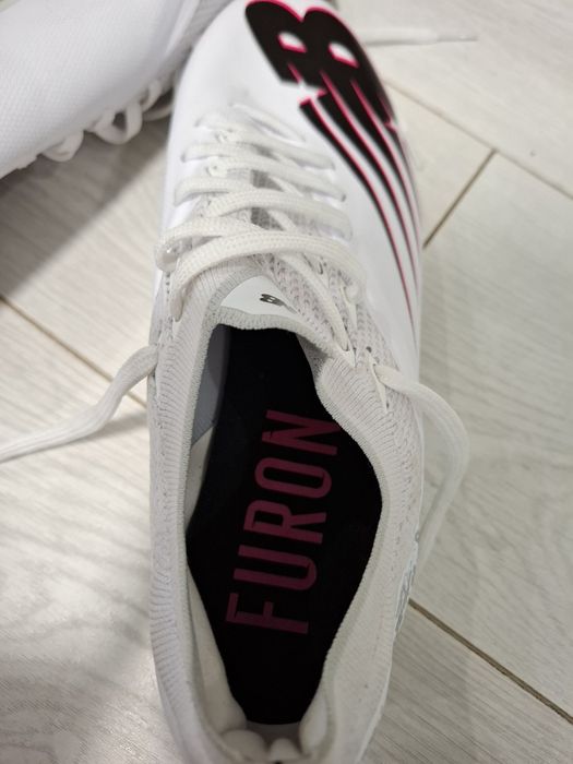 Нові бутси NEW BALANCE