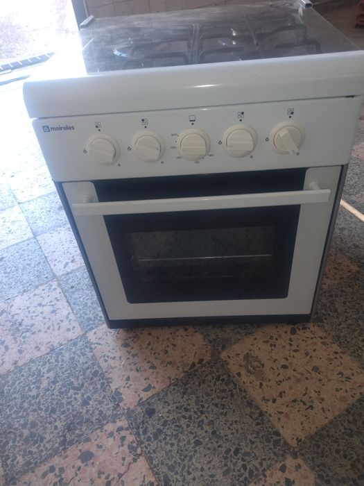 Fogão Meireles a gás  impecável