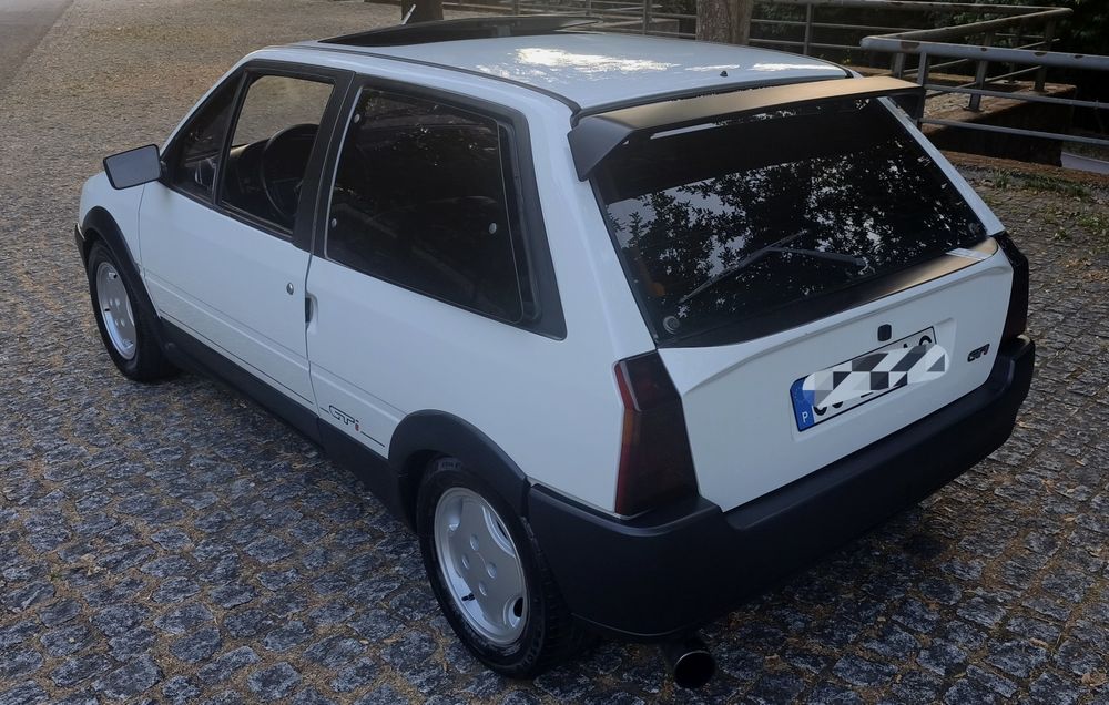 Ax GTi bom estado  teto pele