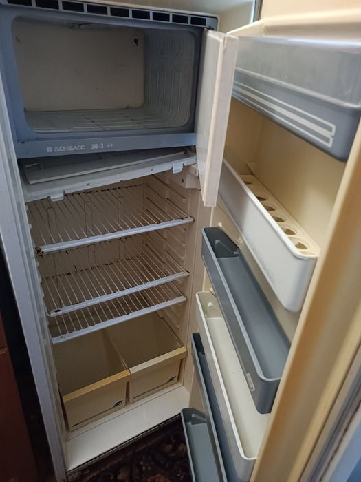 Продам холодильник