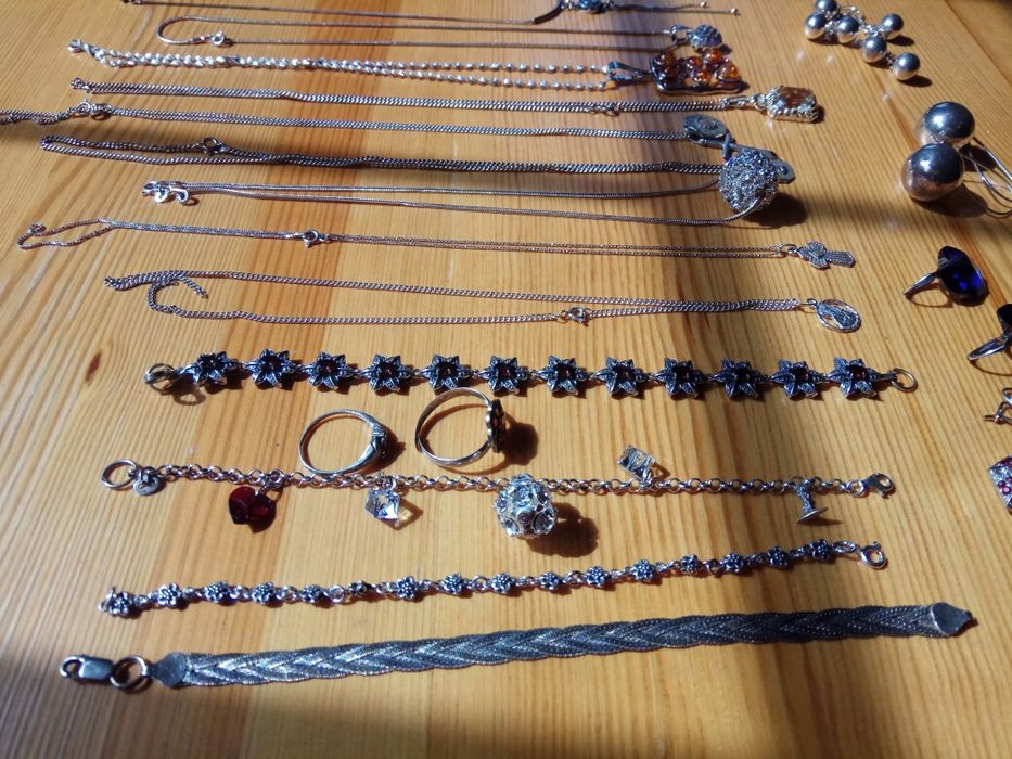 SREBRO łańcuszki wisiorki bransoletki kolczyki medaliki pierścionki