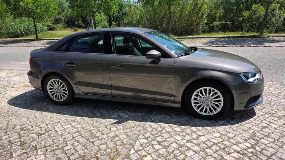 Audi A3 1.6 TDI Limousine Attraction Ultra