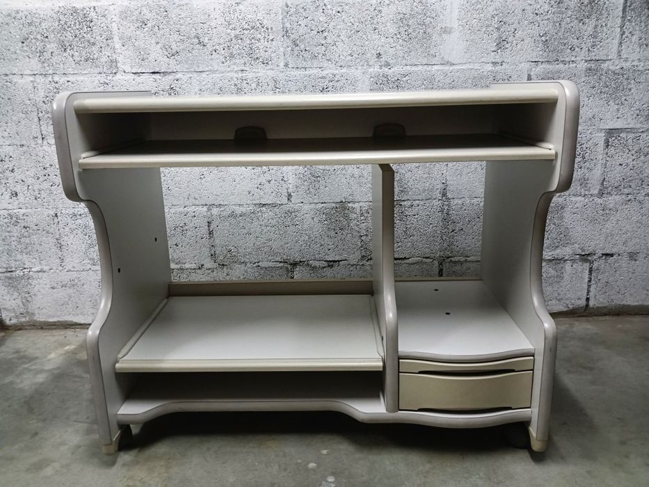 Secretaria multifuncional, estrutura resistente com rodas, 96/80/50cm