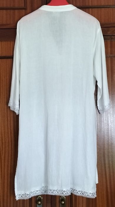 Túnica Branca Bordado Inglês