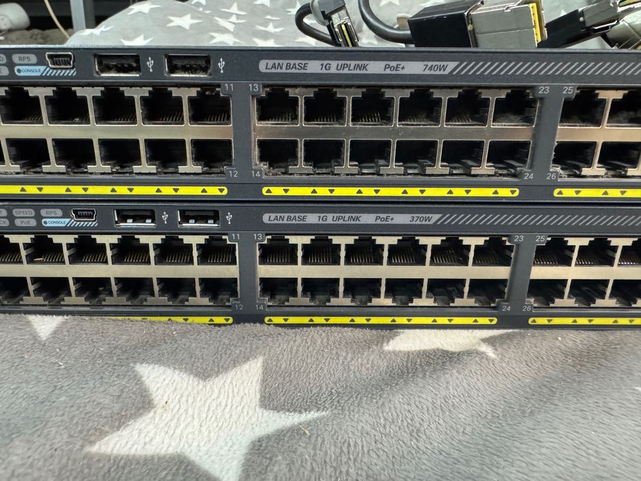 2x Cisco Catalyst 2960-x 48P PoE+ - ligados em stack