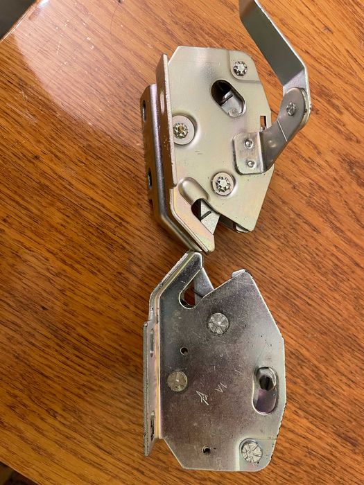 Замок багажника ВАЗ 2111, 2110, 2112 ЗАВОД