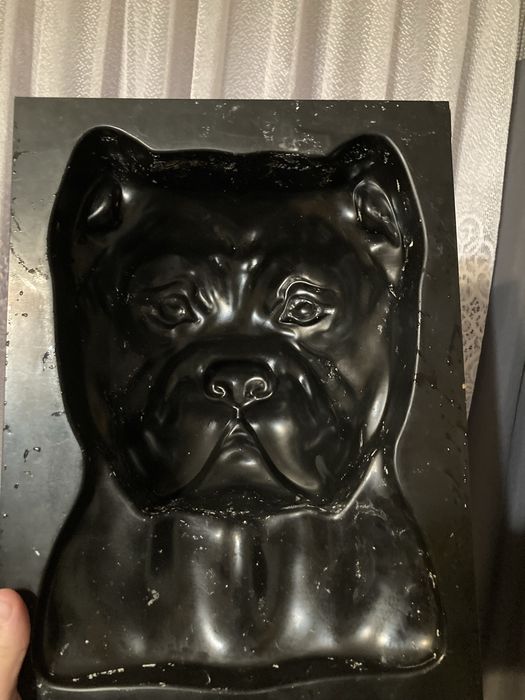 Forma do odlewów , pies , gips , beton