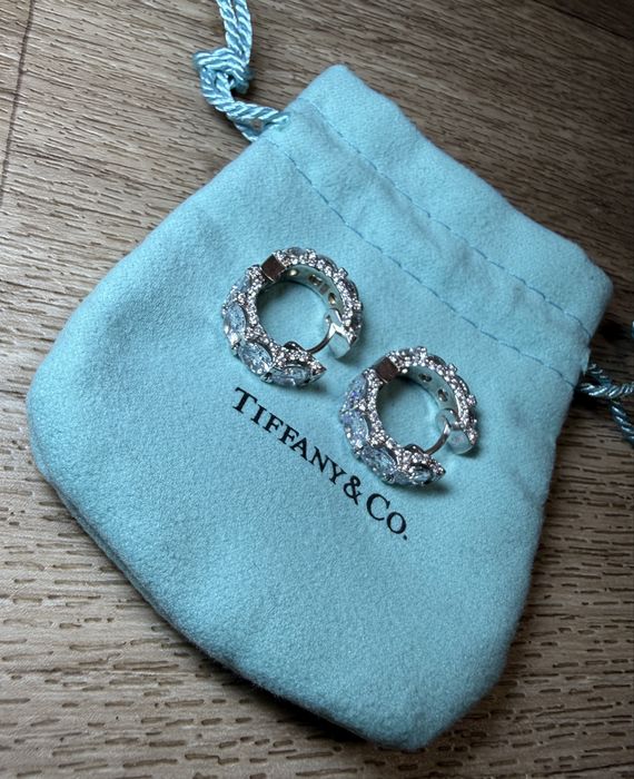 Серебрянные серьги с камнями 925 проб+мешочек Tiffani в комплекте ,сережки серебро,срібні сережки з камінням фіаніти,срібло сережки срібні