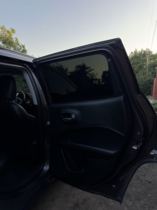 Продам Jeep Compass