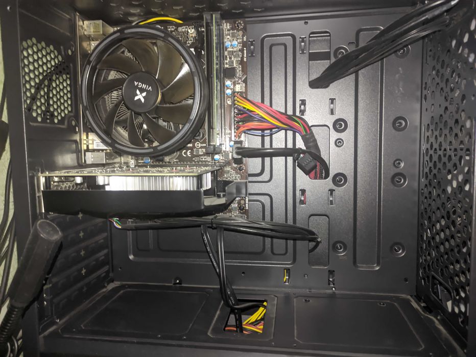 Готовий ПК i5-4460 / GTX 1050 Ti 4GB + Монітор 24" Samsung + Комплект