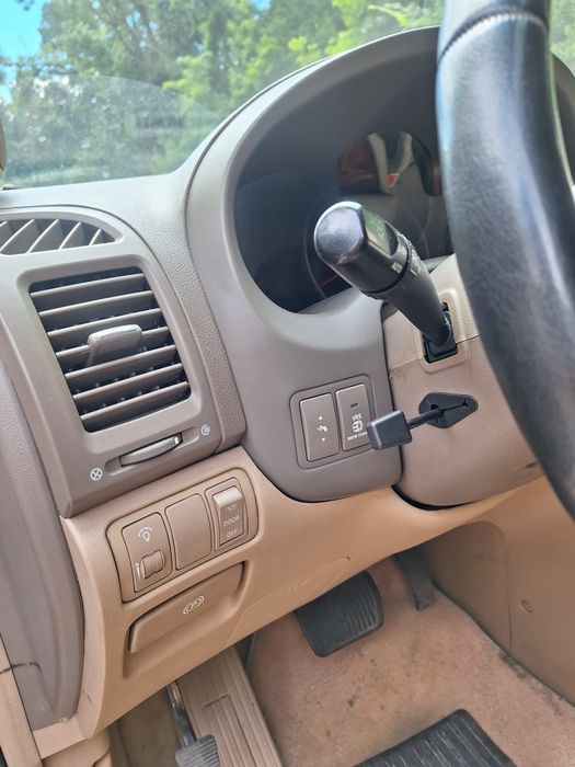 KIA Carnival Grand Limousine