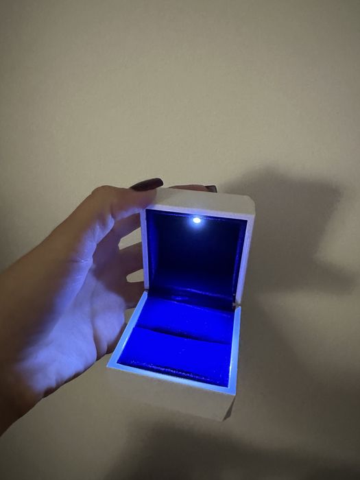 Скринька для пропозиції каблучки кольцо коробочка предложение