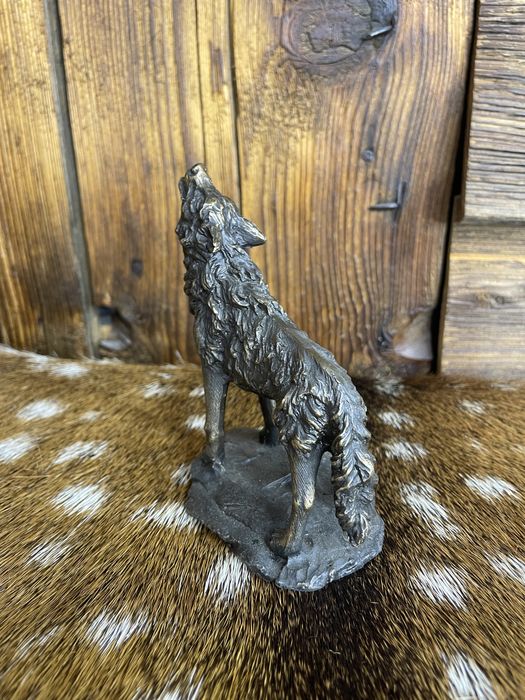 Wilk figurka z brązu myślistwo prezent S494