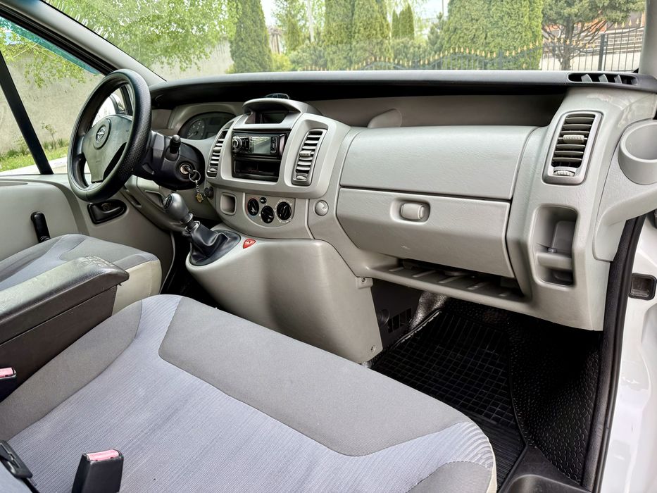 Opel Vivaro Пасажир!!! Ідеальний Стан 2.0 Двигун Авто Не ФАРБОВАНЕ!!! 1 Власник Рідний Пробіг 261 Тис.км