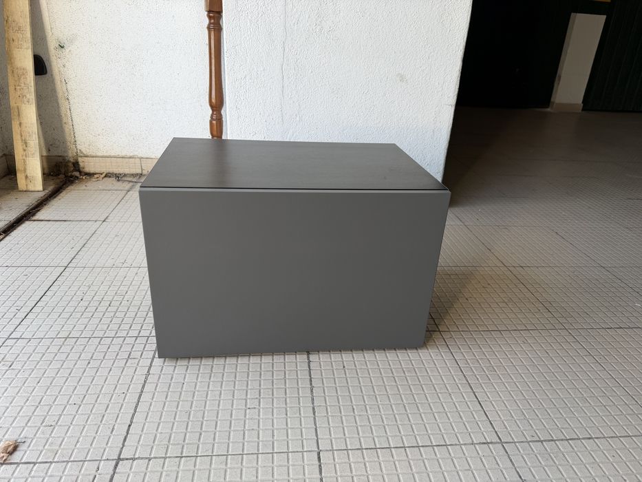 2 Mesas de cabeceira