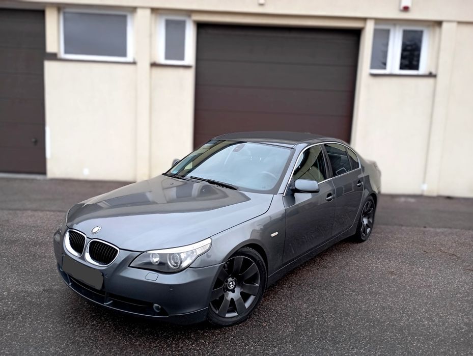 BMW 530 D automat duża navi skóra 18 cali felgi  po dużym serwisie