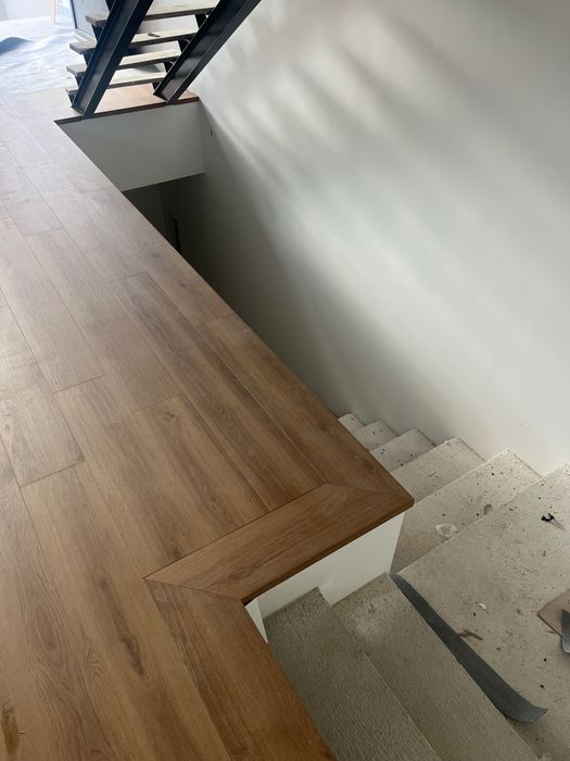 Colocação flutuante, rodapé e qualquer trabalho  carpintaria