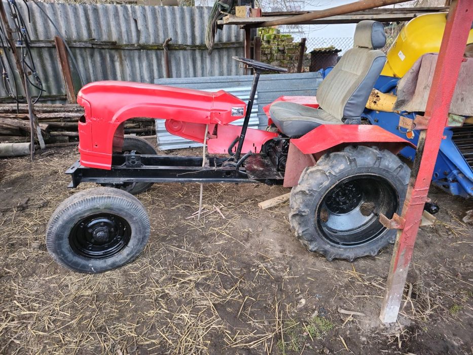 Мінітрактор вейту 240 в комплекті двигун є розібраний