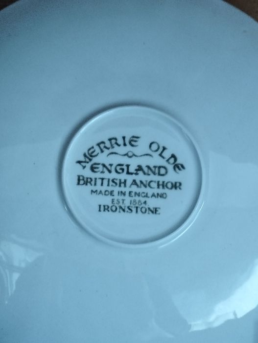 Pires e Chávena - British Anchor - Merrie Olde