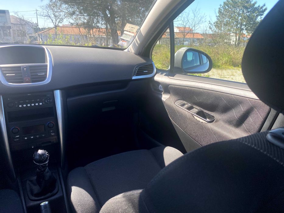 Peugeot 207 1.6 HDi 90cv – Diesel 2007 – 1 Dono