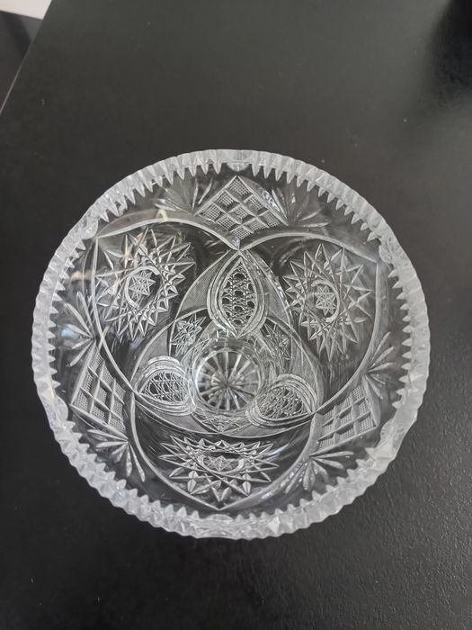 Stary kryształowy wazon