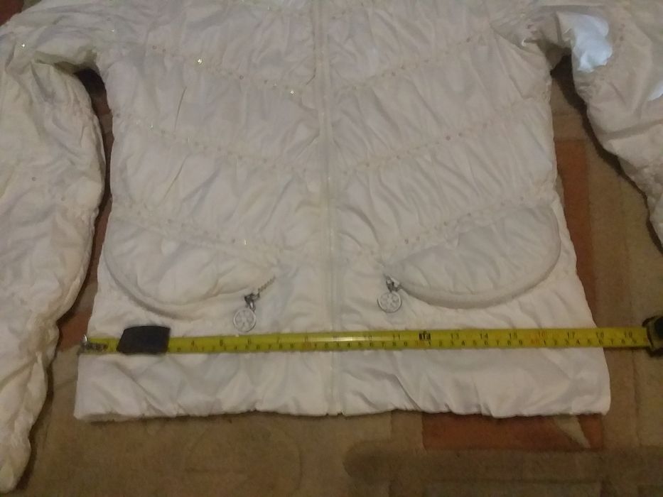 Ветровка женская