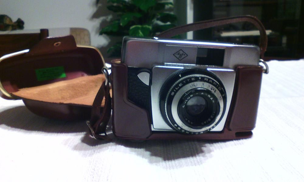 Agfa.