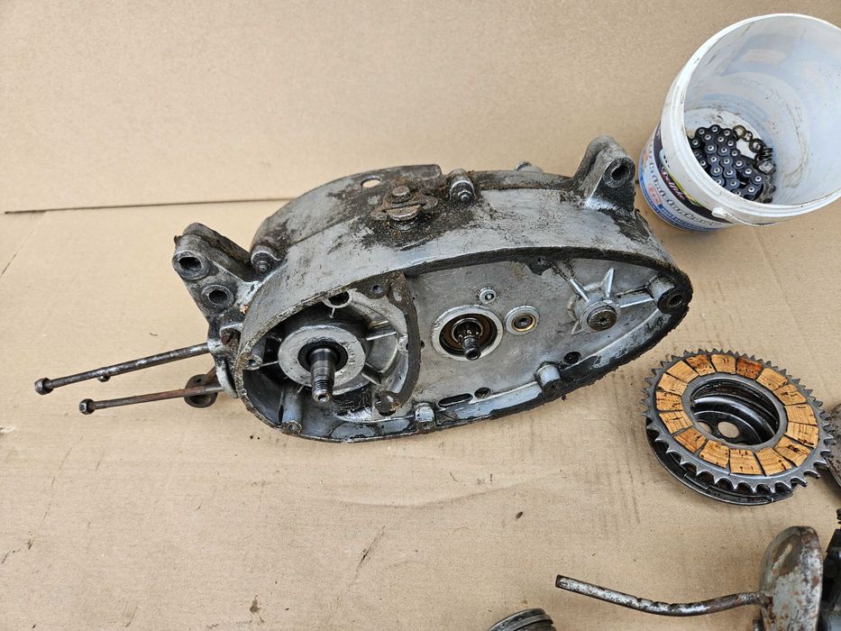 JAWKA JAWA 50 romet ogar 3 biegowy silnik kartery zapłon cylinder wał skrzynia