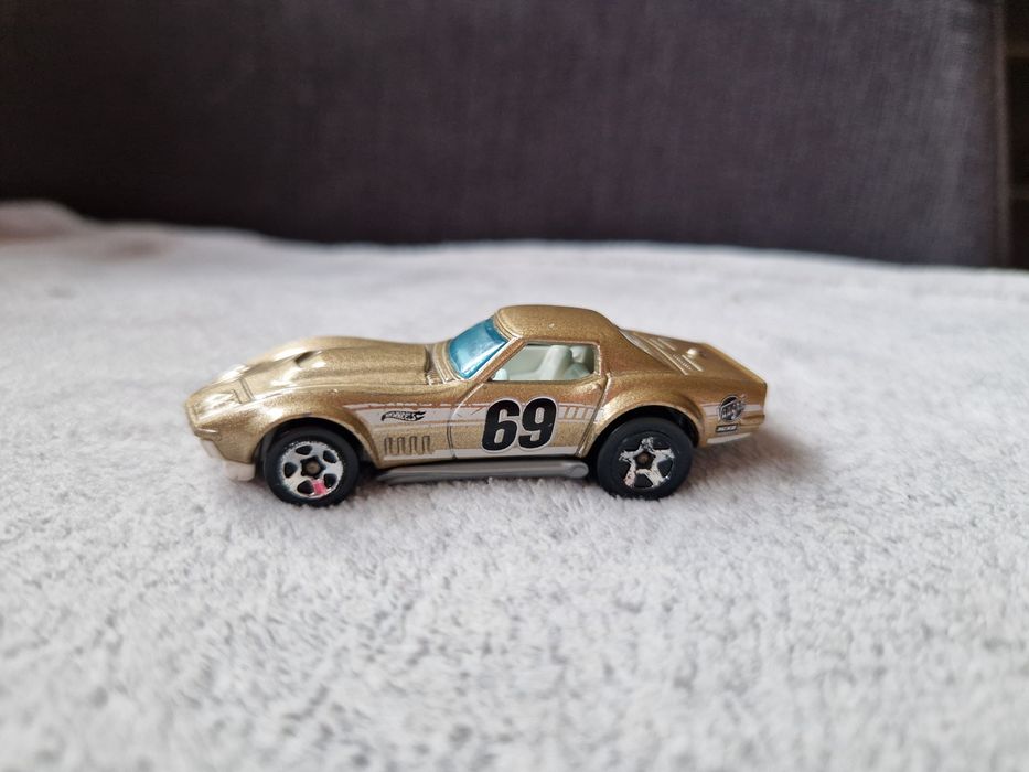 Hot Wheels '69 COPO CORVETTE Brwinów • OLX.pl