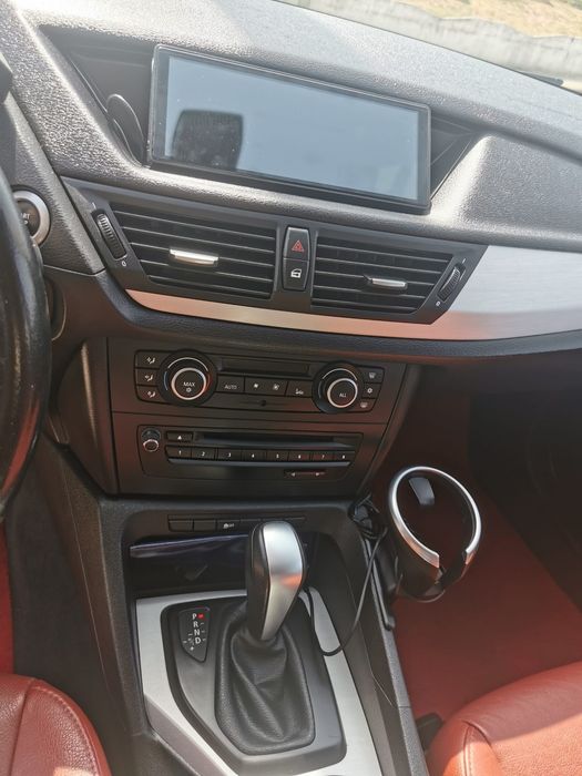 BMW X1 18d automático