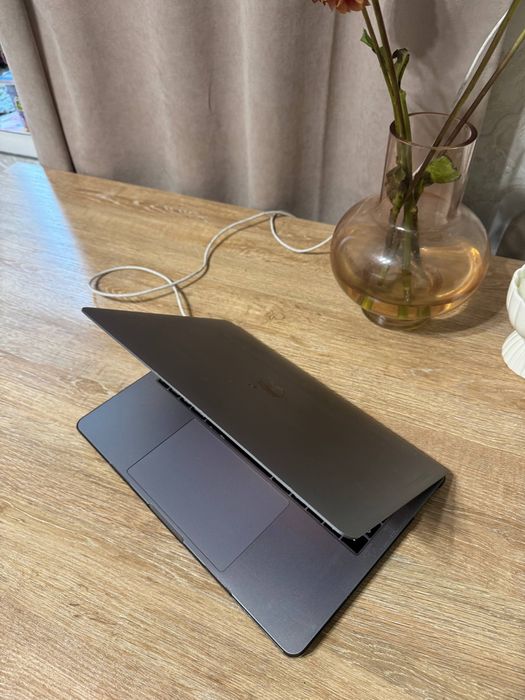Macbook Pro 13 2019 I5 128 Gb Ідеал