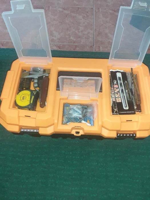 Toolbox475764403251466241