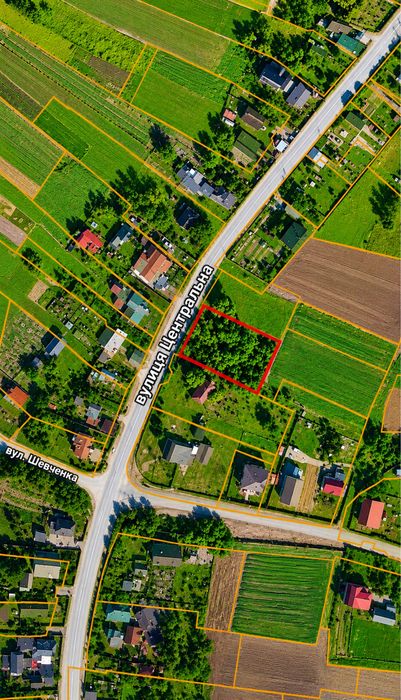 Продаж земельної ділянки 12 соток зі старим будинком — с. Бузова, вул. Центральна, 37