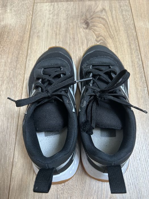 Buty halowe Puma Varion II Jr Czarny rozmiar 33