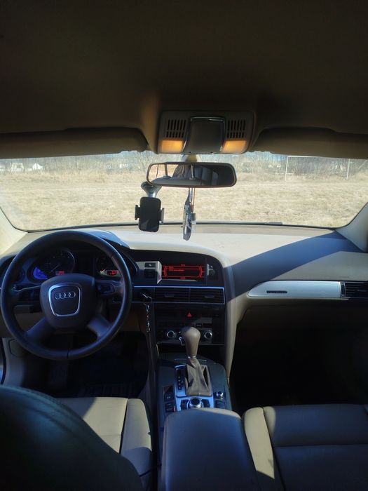 Ауді А6С6 Кватро для військових