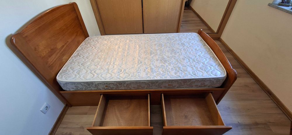 Cama de solteiro