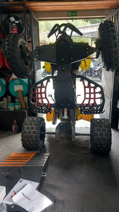 Suzuki LTZ 400 moto 4 com matricula