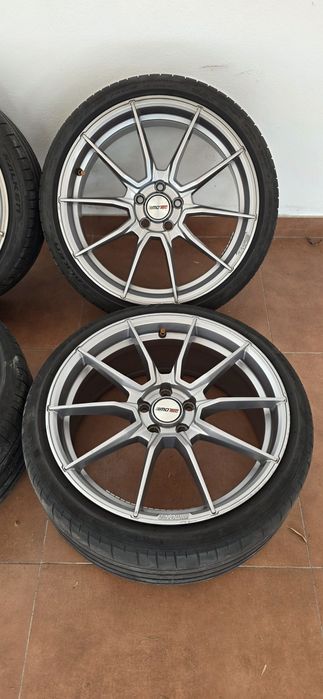 Jantes Motec Ultralight MCR2 19 5X108 235/35 19