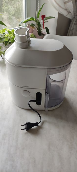 Продам соковижималку / соковичавницю / соковыжималку Braun 4290