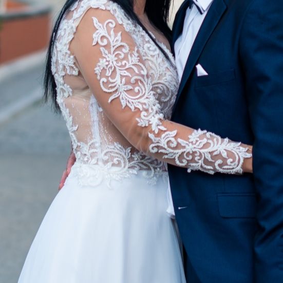 Sprzedam piękna suknie ślubną