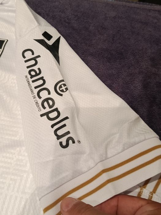 Camisola Vitória época 25 26