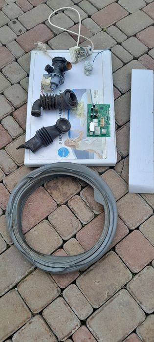 Запчастини пральна машина Whirlpool fwsf61053w eu модуль